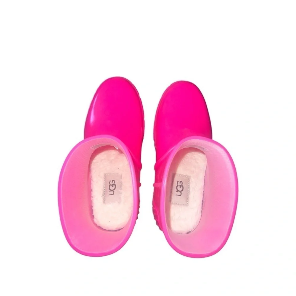 UGG Kids' Drizlita Rain Boot. Pink. (2)